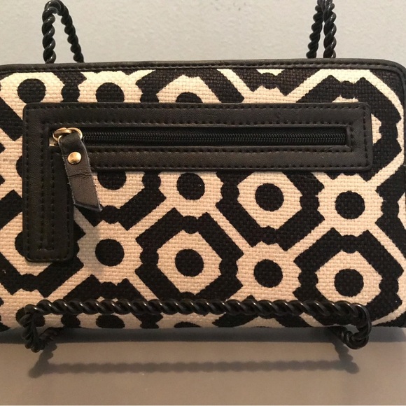 Black and Cream Geometric Pattern Women's Wallet. - Picture 2 of 4